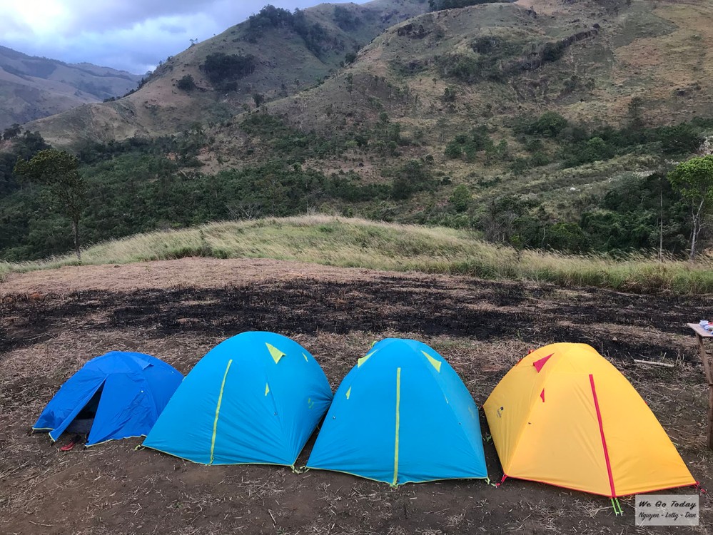 Bãi cắm trại trên đồi 